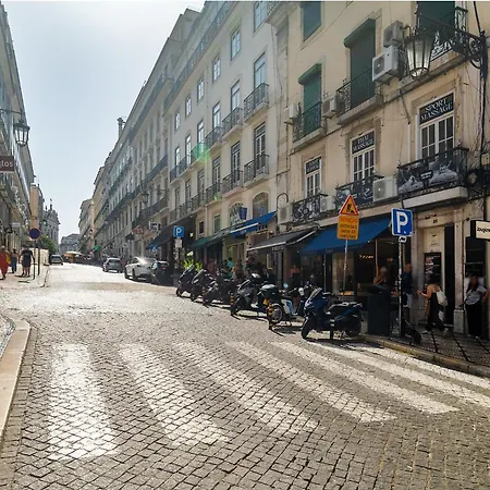 Whome Stylish Top-floor Flat In Iconic Chiado 公寓